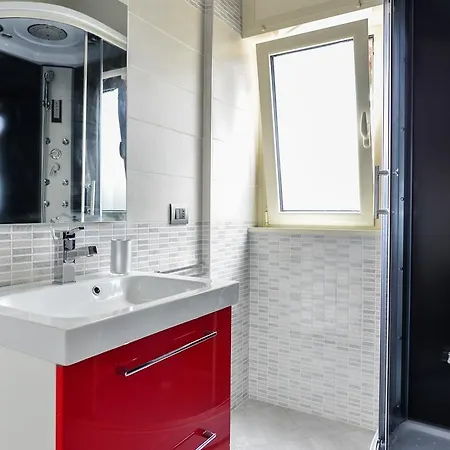 Apartment Romeur House